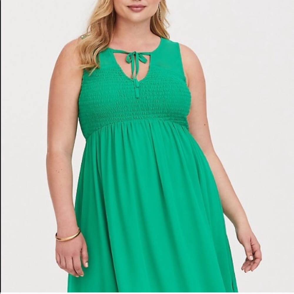 Torrid PLUS SIZE CHIFFON DRESS NWOT 3X